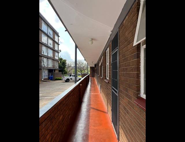 2 BEDROOM PROPERTY TO RENT IN SUNNYSIDE